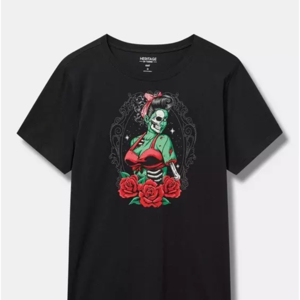 Heritage Black Short-Sleeve Graphic Tee with Red Roses